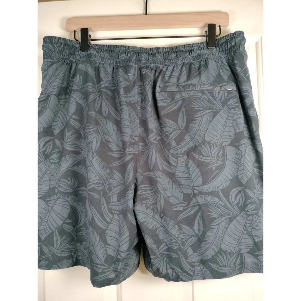 Faherty Shorelite Trunk Mountain Black Leaf Swim Shorts XL